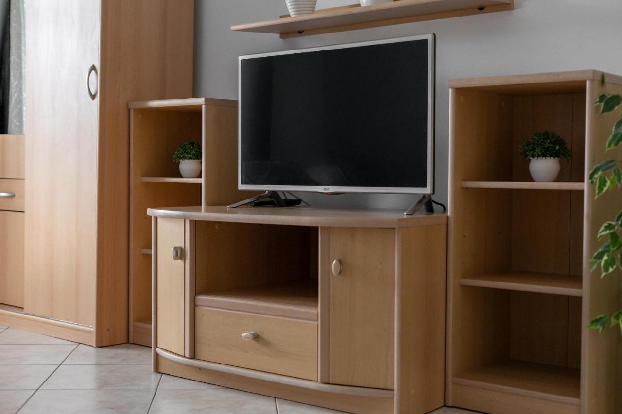 Apartments Barba Tučepi エクステリア 写真