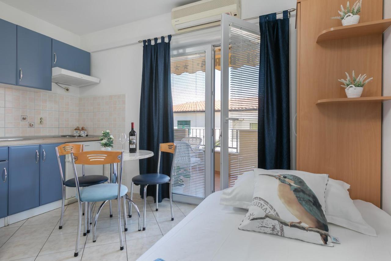 Apartments Barba Tučepi エクステリア 写真